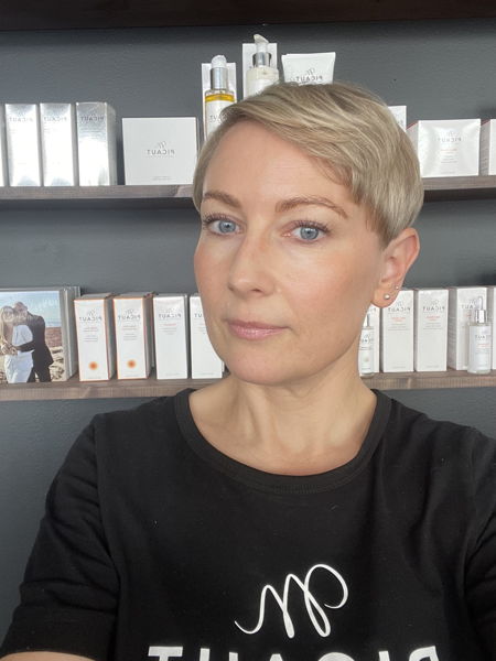 Annika, hudterapeut och ägare av Hudologen